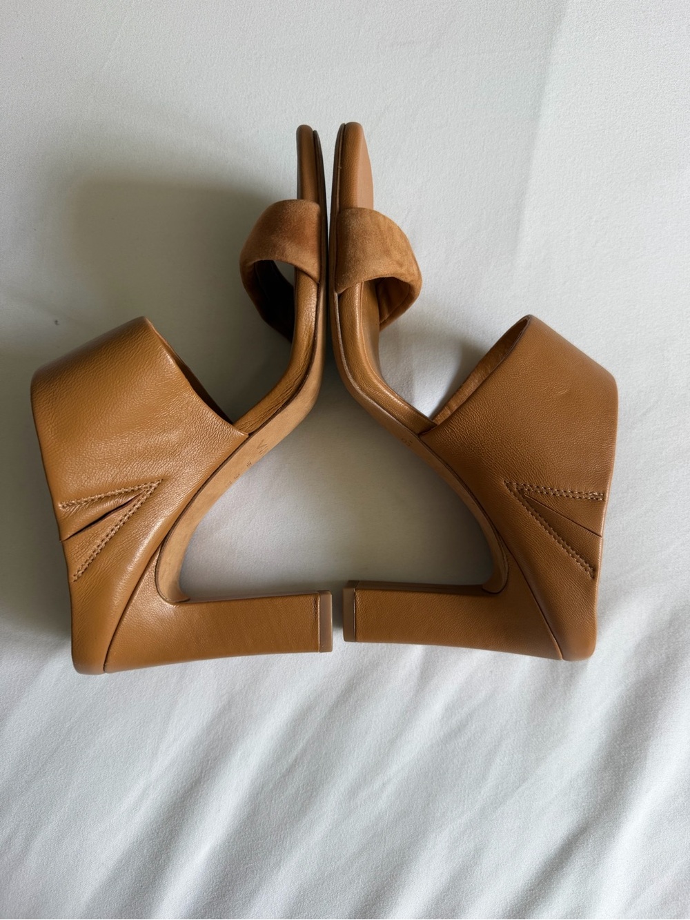 Vince "Quinn" Brown Tan Suede Leather High Block Heel Mule Sandals - Picture 12 of 15